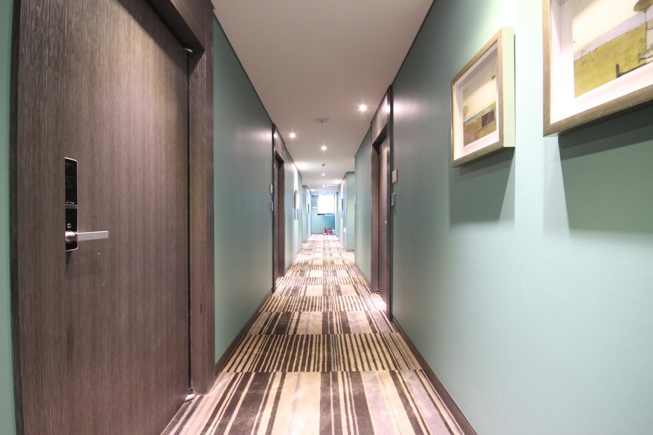 Mbn Hotel Changwon Bagian luar foto